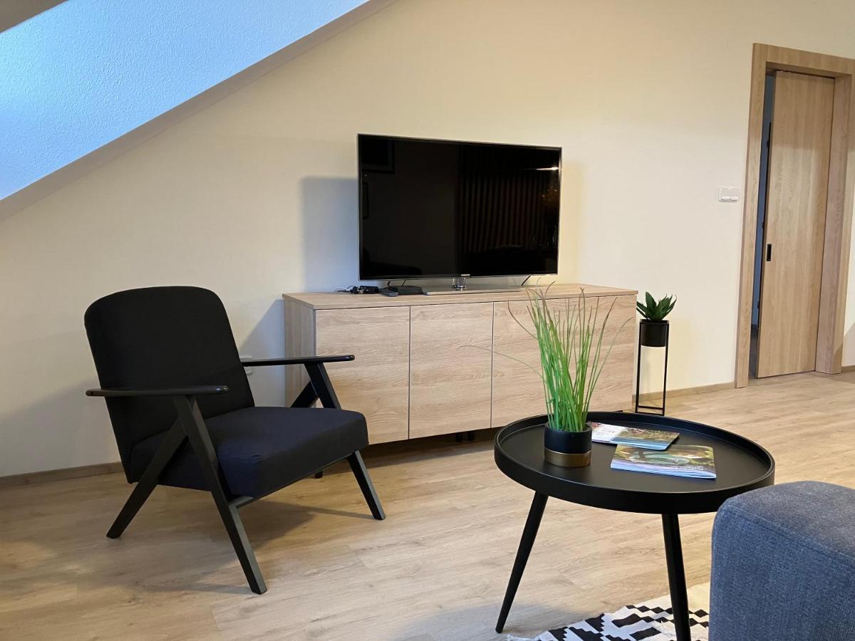 Apartman Nahore Vacov Eksteriør billede