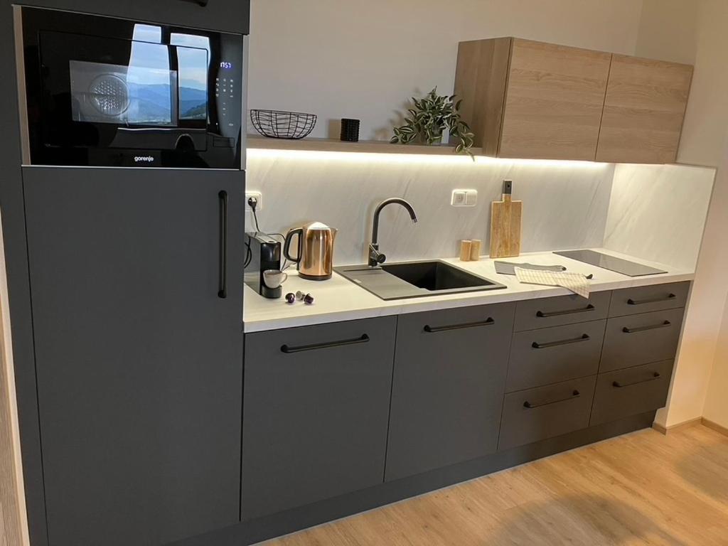 Apartman Nahore Vacov Eksteriør billede